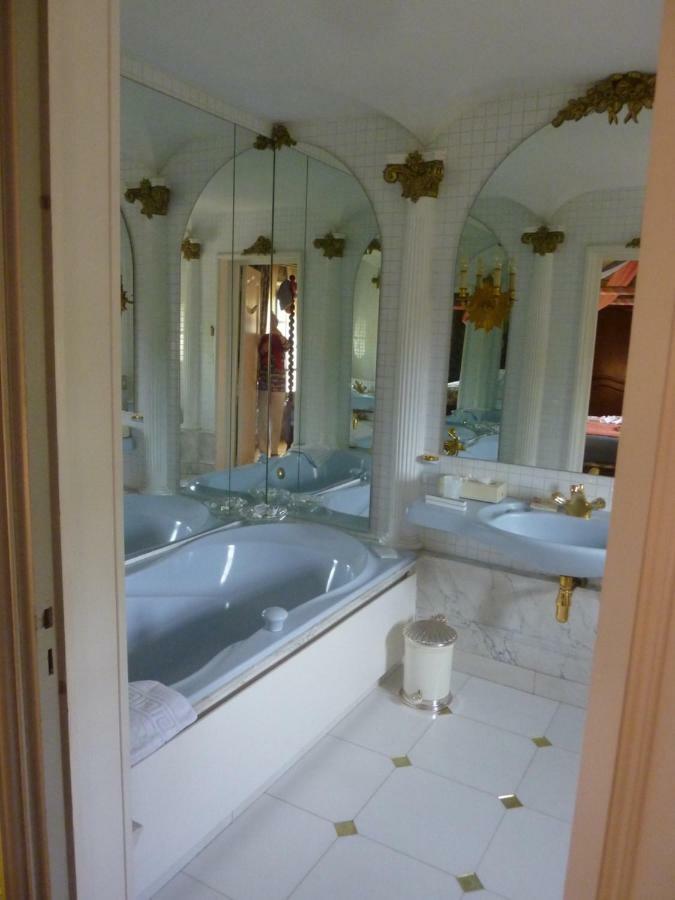 Le Petit Manoir Des Bruyeres Bed & Breakfast Villefargeau Ngoại thất bức ảnh